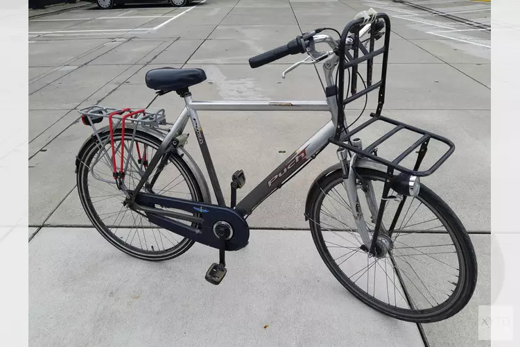 Wie herkent deze fiets die gebruikt werd bij een beroving in Dordrecht?