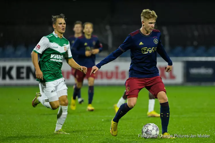 Jong Ajax in doelpuntrijk duel langs FC Dordrecht