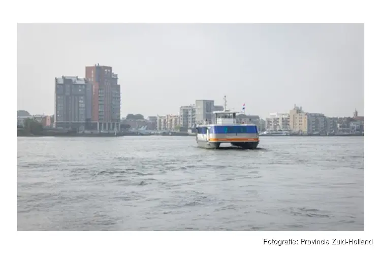 Waterbus volgens zomerdienstregeling: meer bussen én elektrisch varen