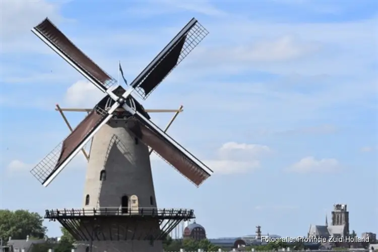 Molen Kyck over den Dyck gerestaureerd weer in bedrijf